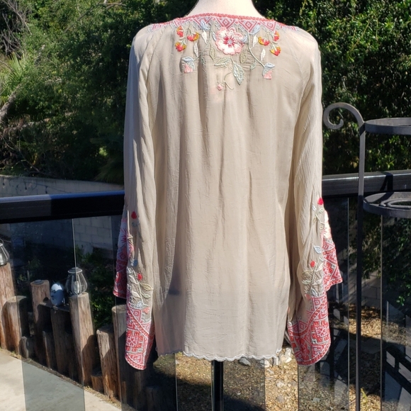 Nwt Johnny Was embroidered Top Tunic S M Taupe Pink Exclusive Color Combo - Picture 3 of 6